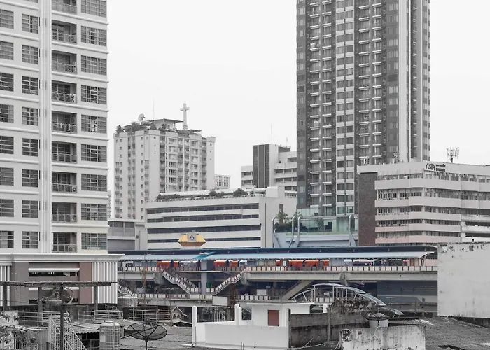 Clean Comfy Cozy Easy To Go Siam Paragon And Chatuchak Market Apartment *